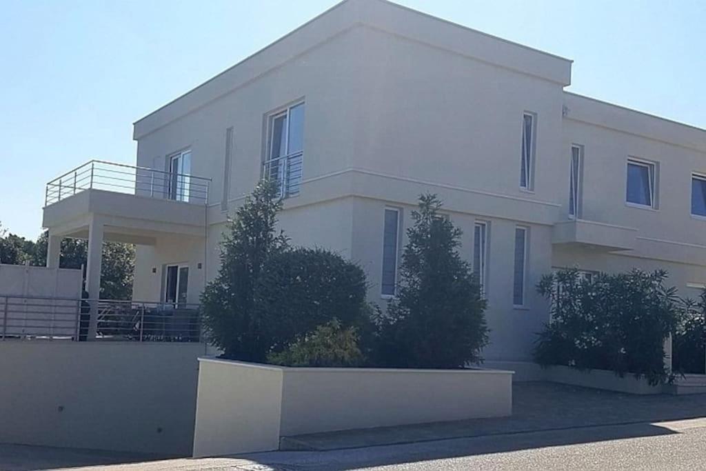 Villa Kora - Luxury Holiday Apartments Лумбарда Екстериор снимка