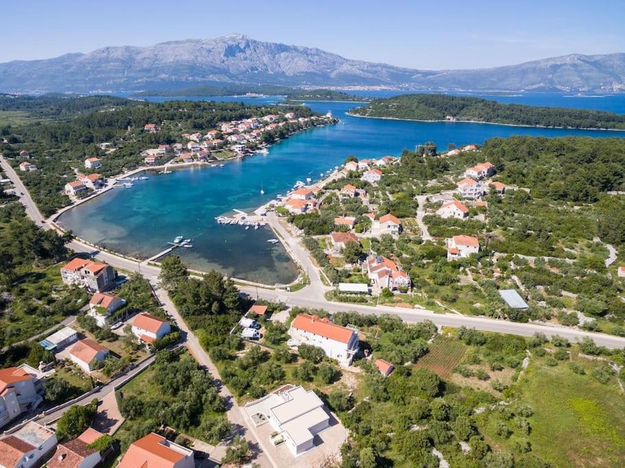 Villa Kora - Luxury Holiday Apartments Лумбарда Екстериор снимка